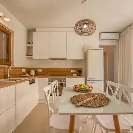 Apartament Superior Argilos Private Pool - 300m From The *